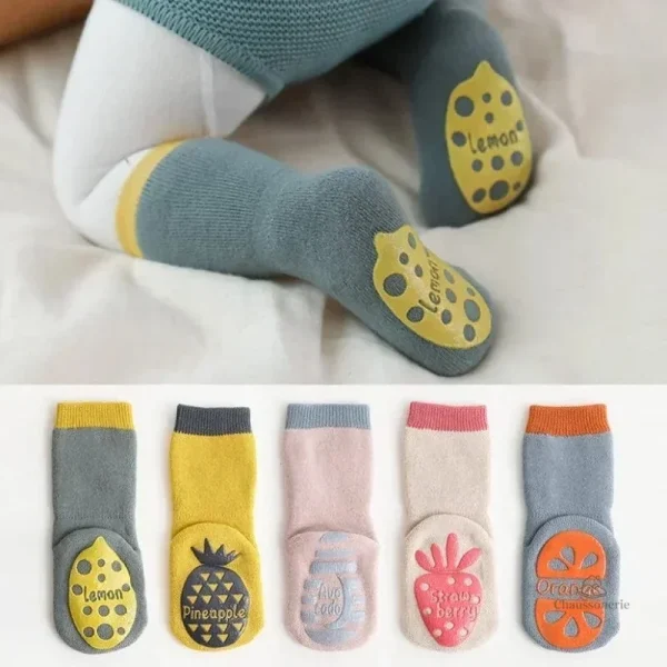 Chaussette antidérapante enfant confortable et pratique