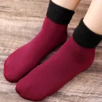 Chaussette chaude à porter à la maison