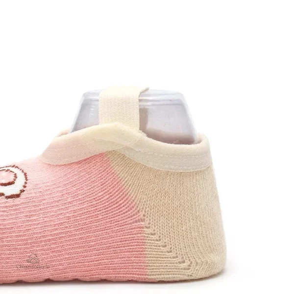 Chaussette bébé en forme de chausson pratique