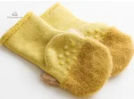 Chaussons chaussettes bébé confort doux