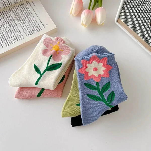 Chaussettes confortables avec design de fleurs
