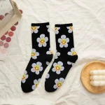 Chaussettes tendance pour femmes, motifs floraux