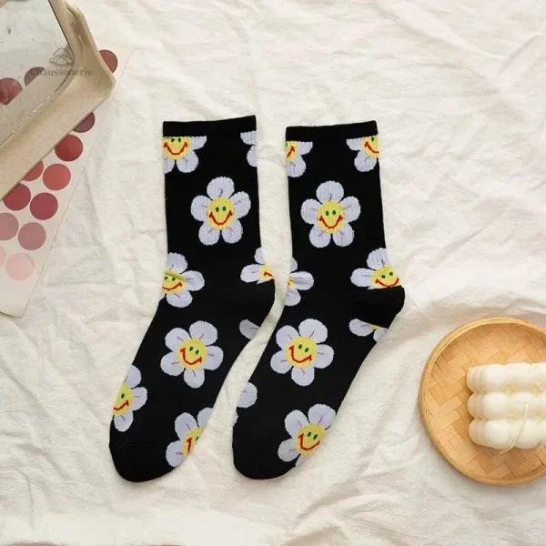 Chaussettes tendance pour femmes, motifs floraux