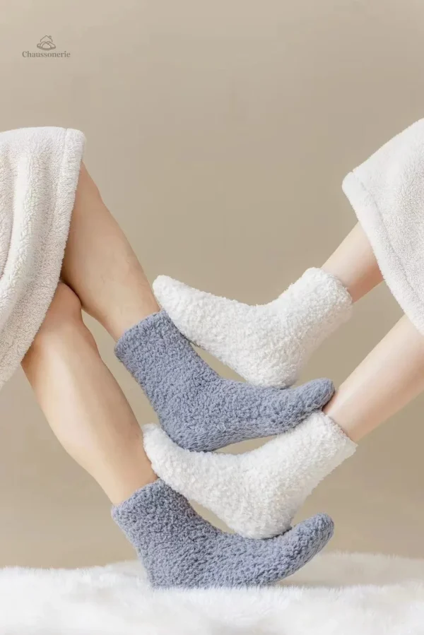 Chaussettes Pilou, alliées de votre confort à la maison