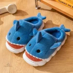 Chaussons en peluche requin pour femme