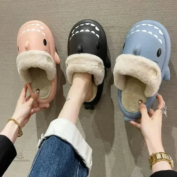 Chaussons Animaux Femme - Design Requin amusant