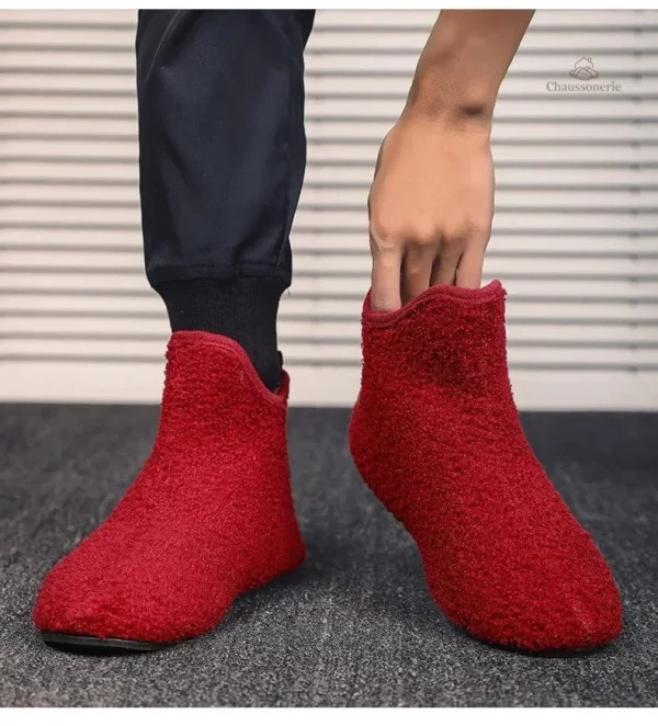 Chausson en forme de botte, pour le confort masculin