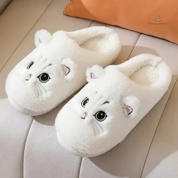Chaussons féminins avec design chat amusant
