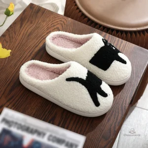 Chaussons originaux pour femme avec motif de chat