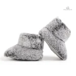 Chaussons Bébé chauds pour des petits pieds heureux