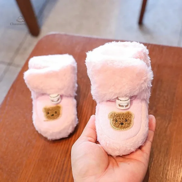Chausson pour bébé à la maison