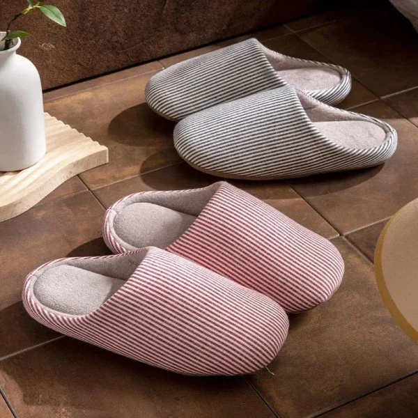 Chausson d'intérieur chaud pour l'hiver