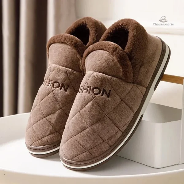 Chausson en Cuir Synthétique, idéal pour l'extérieur