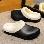 Chausson style Crocs pour homme en cuir synthétique
