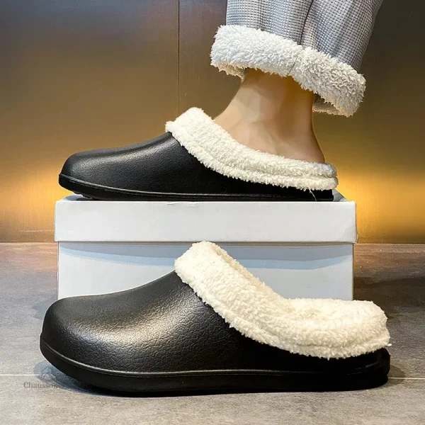 Chausson léger homme style Crocs en cuir