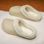 Chausson homme avec design inspiré des Crocs