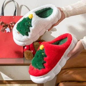 Chaussons originaux femme avec motif sapin