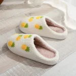 Chaussons douillets pour femme en hiver