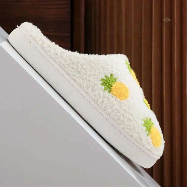 Chaussons d'intérieur confortables avec motif ananas