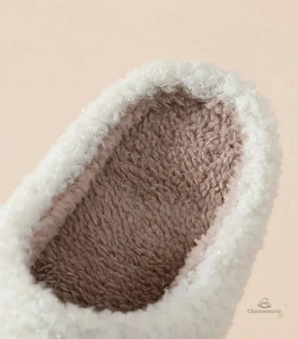 Chausson cosy pour femme, idéal pour les froides journées d'hiver