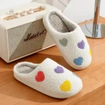 Confort doux et coloré pour les pieds féminins
