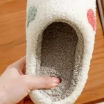 Chausson coloré et cosy pour femme en hiver