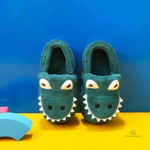 Chaussons garçon style crocodile, parfaits pour les petits