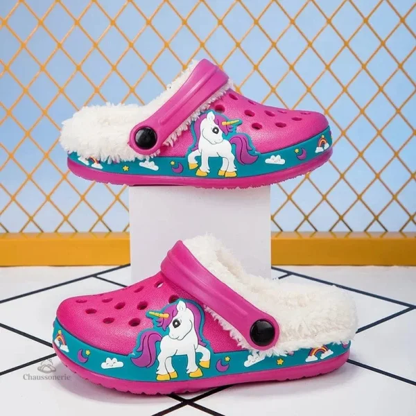 chausson-enfant-style-crocs-fille-1 Chaussons style Crocs pour fille, confort et fun