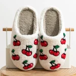 Chausson femme fantaisie Cherry pour l'hiver