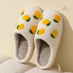 Chausson fantaisie femme en couleur citron