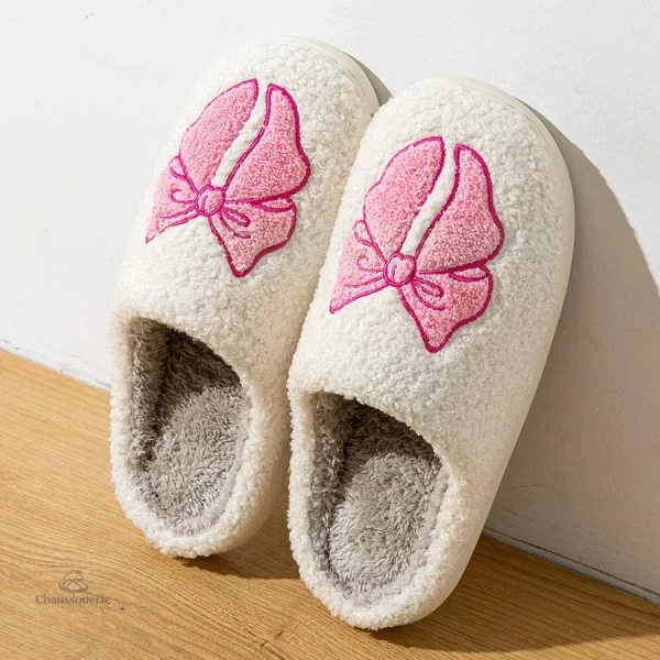 Chausson d'intérieur féminin avec un design adorable