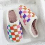 Chaussons confortables à carreaux pour femmes