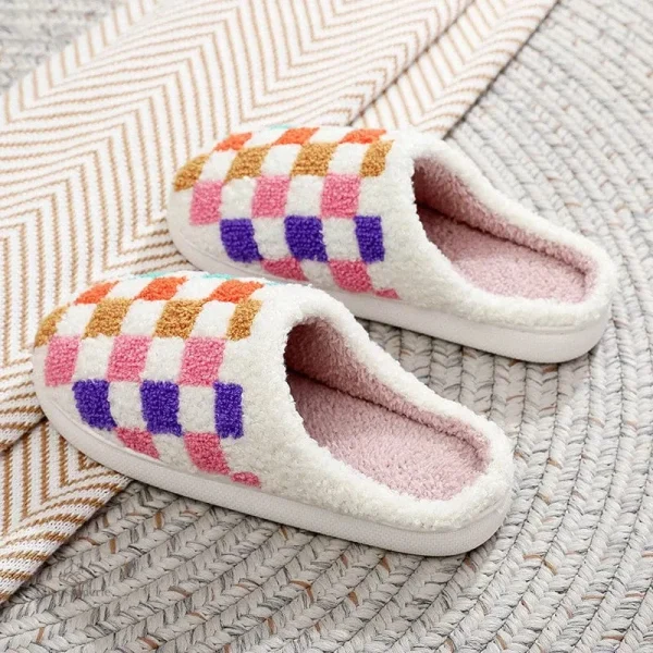 Chaussons doux pour femme en tissu à carreaux