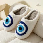 Chaussons Femme tendance avec motif Oeil Grec