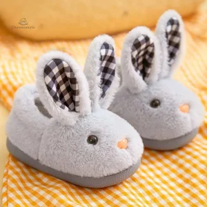 Chausson enfant en peluche, style tendance