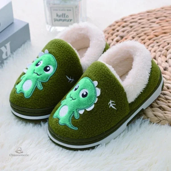 Chaussons Dino pour garçon en coloris vert vif