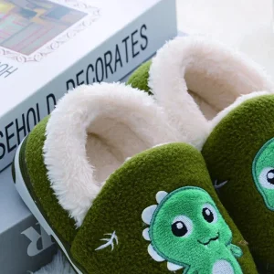 Chausson enfant motif dinosaure vert