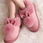 Chaussons originaux pour femme avec oreilles de lapin