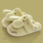 Chaussons confortables en forme de lapin pour l'hiver