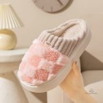 Mule à carreaux femme pour un confort optimal