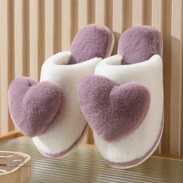 Chausson féminin avec motif cœur