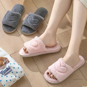 Chausson confortable femme avec cœur