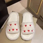 Chausson mule ouverte femme Petits Cœurs