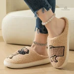 Chausson d'intérieur femme motif chien