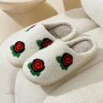 Chaussons blancs tendance pour femme