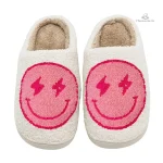 Chausson Smiley rose pour un look décontracté