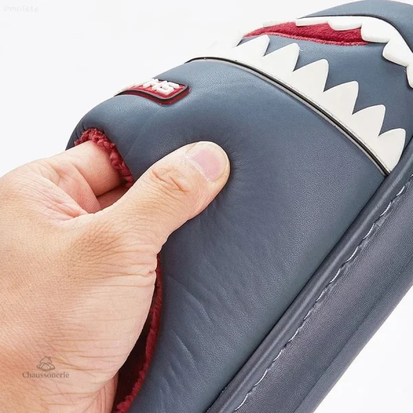 Chaussons rigolos requin pour homme