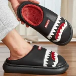 Chaussons homme style requin