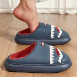 Chausson homme amusant en forme de requin
