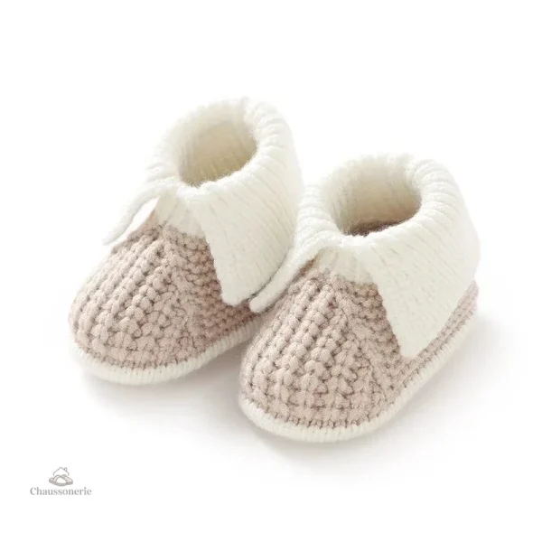 Chaussons pour bébé en crochet colorés